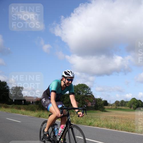 25.08.2024 - Elbe Triathlon Hamburg Fuchs,  Jonas http://msf.ph/oto/6871706 25.08.2024 10:31:51 Radfahren 525, 701 meine-sportfotos.de