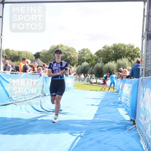 25.08.2024 - Elbe Triathlon Hamburg H.Heesch http://msf.ph/oto/6871724 25.08.2024 11:36:47 Ziel 479, 498 meine-sportfotos.de