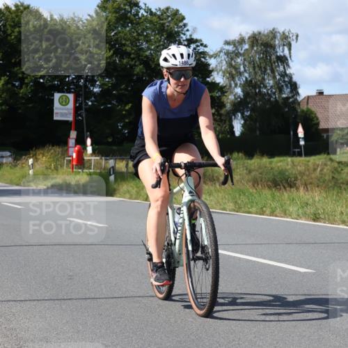 25.08.2024 - Elbe Triathlon Hamburg Fuchs,  Jonas http://msf.ph/oto/6871726 25.08.2024 11:14:22 Radfahren 1523, 1486, 757, 1716 meine-sportfotos.de