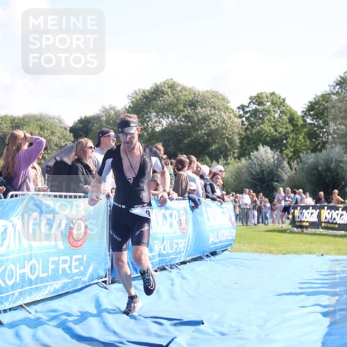 25.08.2024 - Elbe Triathlon Hamburg H.Heesch http://msf.ph/oto/6871735 25.08.2024 11:09:43 Ziel 419, 469, 573, 578 meine-sportfotos.de