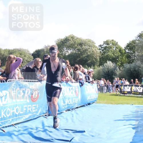 25.08.2024 - Elbe Triathlon Hamburg H.Heesch http://msf.ph/oto/6871741 25.08.2024 11:09:43 Ziel 419, 469, 573, 578 meine-sportfotos.de