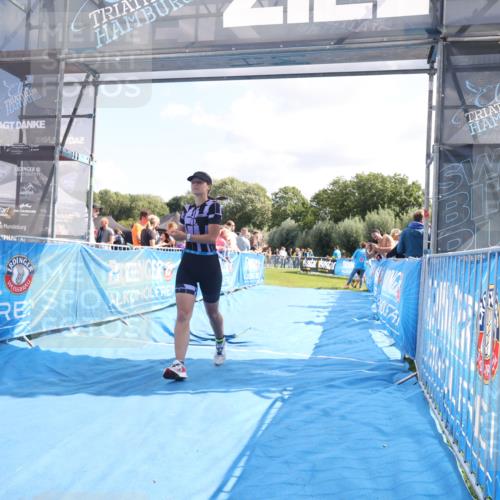 25.08.2024 - Elbe Triathlon Hamburg H.Heesch http://msf.ph/oto/6871745 25.08.2024 11:36:48 Ziel 479, 498 meine-sportfotos.de