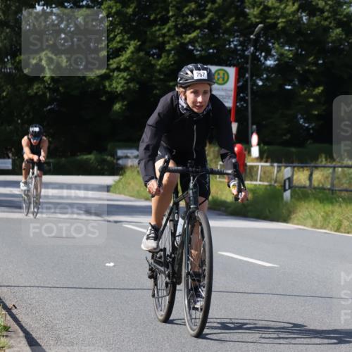25.08.2024 - Elbe Triathlon Hamburg Fuchs,  Jonas http://msf.ph/oto/6871746 25.08.2024 11:14:25 Radfahren 1486, 757, 1716 meine-sportfotos.de
