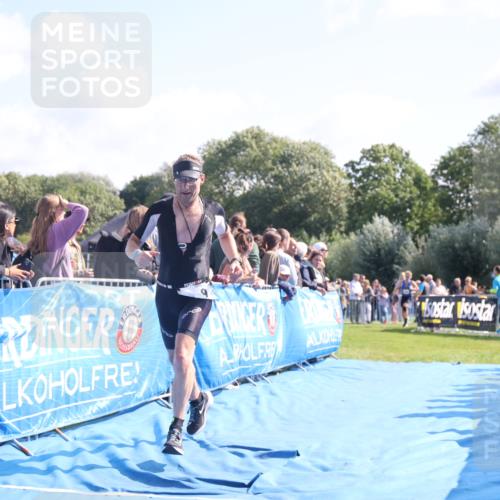 25.08.2024 - Elbe Triathlon Hamburg H.Heesch http://msf.ph/oto/6871748 25.08.2024 11:09:43 Ziel 419, 469, 573, 578 meine-sportfotos.de