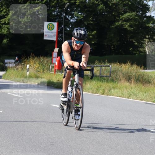 25.08.2024 - Elbe Triathlon Hamburg Fuchs,  Jonas http://msf.ph/oto/6871771 25.08.2024 11:14:27 Radfahren 1486, 757, 1716 meine-sportfotos.de
