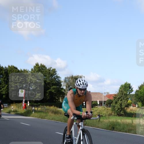 25.08.2024 - Elbe Triathlon Hamburg Fuchs,  Jonas http://msf.ph/oto/6871781 25.08.2024 10:32:11 Radfahren 761, 671, 586, 470 meine-sportfotos.de