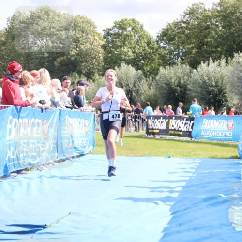 25.08.2024 - Elbe Triathlon Hamburg H.Heesch http://msf.ph/oto/6871787 25.08.2024 11:59:12 Ziel 306, 478, 1552, 1572 meine-sportfotos.de