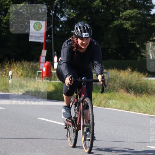 25.08.2024 - Elbe Triathlon Hamburg Fuchs,  Jonas http://msf.ph/oto/6871791 25.08.2024 11:14:36 Radfahren 1478, 1631, 1524, 1643 meine-sportfotos.de