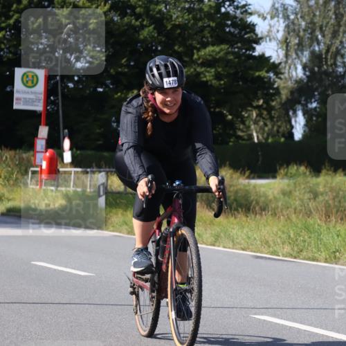 25.08.2024 - Elbe Triathlon Hamburg Fuchs,  Jonas http://msf.ph/oto/6871797 25.08.2024 11:14:36 Radfahren 1478, 1631, 1524, 1643 meine-sportfotos.de