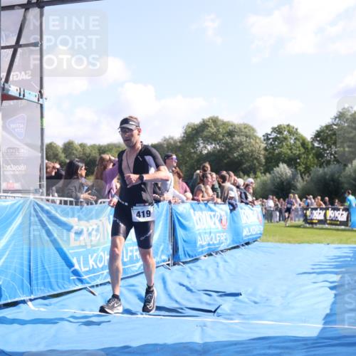 25.08.2024 - Elbe Triathlon Hamburg H.Heesch http://msf.ph/oto/6871800 25.08.2024 11:09:43 Ziel 419, 469, 573, 578 meine-sportfotos.de