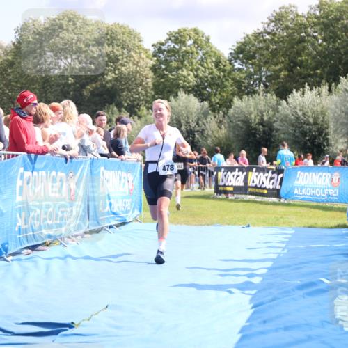 25.08.2024 - Elbe Triathlon Hamburg H.Heesch http://msf.ph/oto/6871803 25.08.2024 11:59:12 Ziel 306, 478, 1552, 1572 meine-sportfotos.de