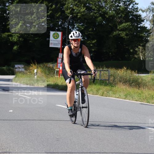 25.08.2024 - Elbe Triathlon Hamburg Fuchs,  Jonas http://msf.ph/oto/6871834 25.08.2024 11:14:40 Radfahren 1478, 1631, 1524, 1643 meine-sportfotos.de