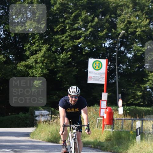 25.08.2024 - Elbe Triathlon Hamburg Fuchs,  Jonas http://msf.ph/oto/6871837 25.08.2024 10:32:22 Radfahren 743, 736, 602, 480 meine-sportfotos.de