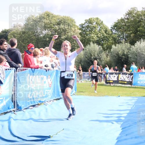 25.08.2024 - Elbe Triathlon Hamburg H.Heesch http://msf.ph/oto/6871846 25.08.2024 11:59:13 Ziel 306, 478, 1552, 1572 meine-sportfotos.de