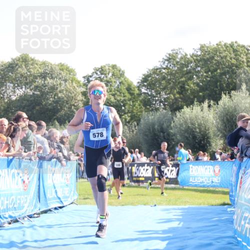 25.08.2024 - Elbe Triathlon Hamburg H.Heesch http://msf.ph/oto/6871871 25.08.2024 11:09:49 Ziel 419, 573, 578, 586, 638 meine-sportfotos.de