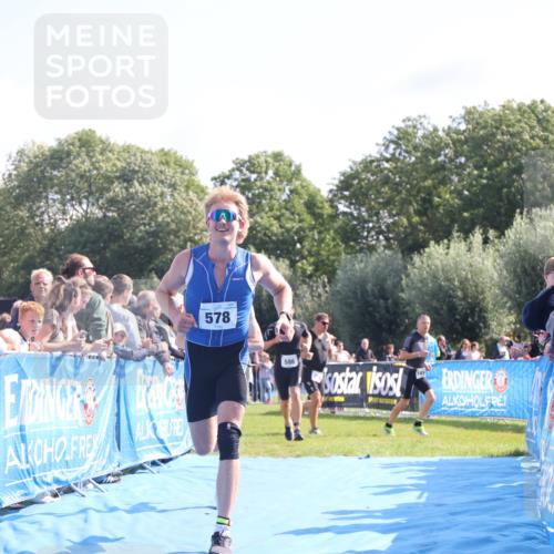 25.08.2024 - Elbe Triathlon Hamburg H.Heesch http://msf.ph/oto/6871894 25.08.2024 11:09:49 Ziel 419, 573, 578, 586, 638 meine-sportfotos.de