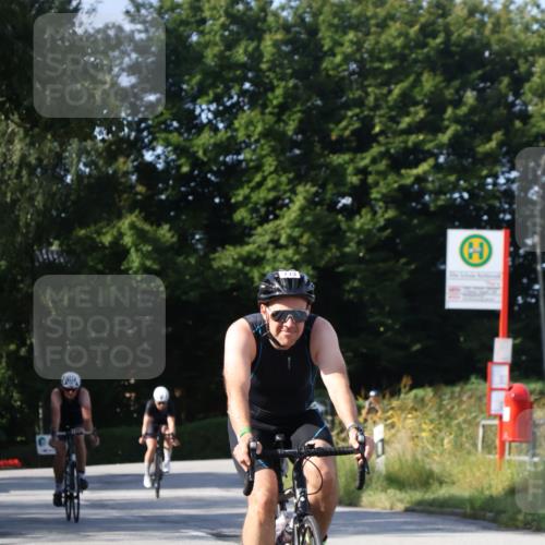 25.08.2024 - Elbe Triathlon Hamburg Fuchs,  Jonas http://msf.ph/oto/6871900 25.08.2024 10:32:29 Radfahren 736, 602, 480, 713, 686, 500, 763 meine-sportfotos.de