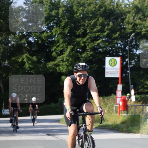 25.08.2024 - Elbe Triathlon Hamburg Fuchs,  Jonas http://msf.ph/oto/6871908 25.08.2024 10:32:29 Radfahren 736, 602, 480, 713, 686, 500, 763 meine-sportfotos.de