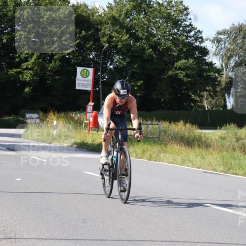 25.08.2024 - Elbe Triathlon Hamburg Fuchs,  Jonas http://msf.ph/oto/6871909 25.08.2024 11:14:54 Radfahren 1506, 1706, 1491 meine-sportfotos.de