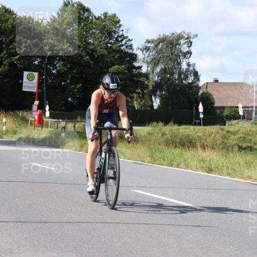 25.08.2024 - Elbe Triathlon Hamburg Fuchs,  Jonas http://msf.ph/oto/6871921 25.08.2024 11:14:54 Radfahren 1506, 1706, 1491 meine-sportfotos.de