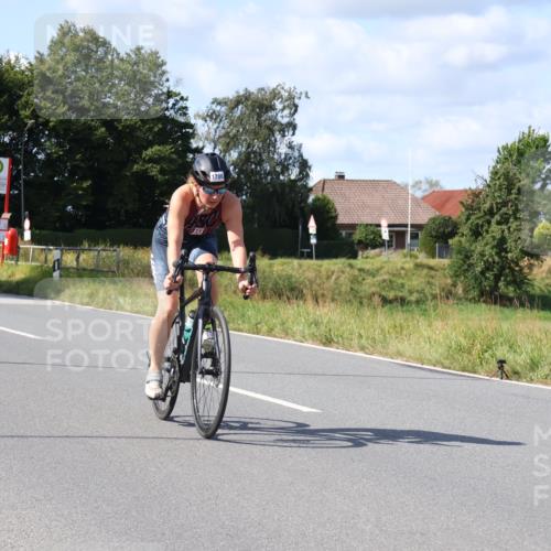 25.08.2024 - Elbe Triathlon Hamburg Fuchs,  Jonas http://msf.ph/oto/6871923 25.08.2024 11:14:54 Radfahren 1506, 1706, 1491 meine-sportfotos.de