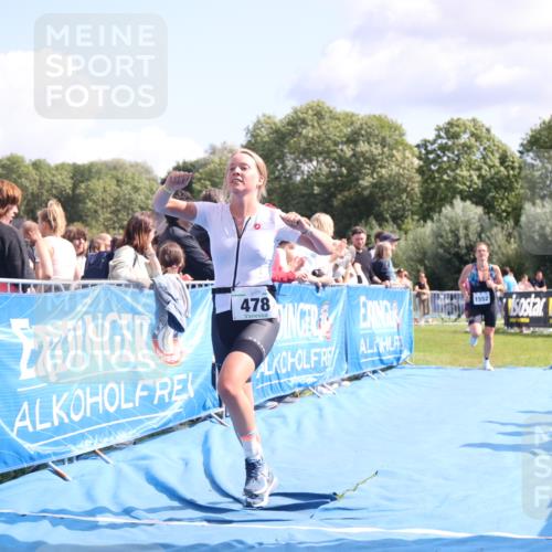 25.08.2024 - Elbe Triathlon Hamburg H.Heesch http://msf.ph/oto/6871952 25.08.2024 11:59:14 Ziel 306, 478, 1552, 1572 meine-sportfotos.de