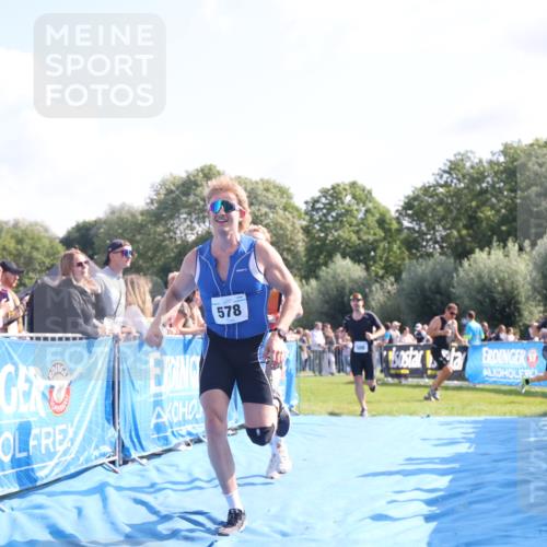 25.08.2024 - Elbe Triathlon Hamburg H.Heesch http://msf.ph/oto/6871960 25.08.2024 11:09:50 Ziel 419, 573, 578, 586, 638 meine-sportfotos.de