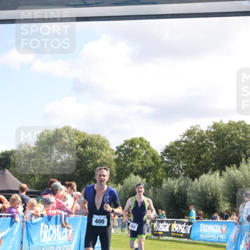 25.08.2024 - Elbe Triathlon Hamburg H.Heesch http://msf.ph/oto/6871961 25.08.2024 11:37:09 Ziel 400, 679, 731 meine-sportfotos.de