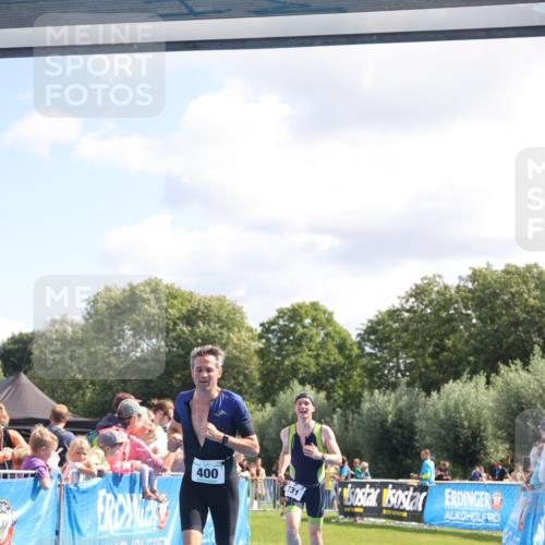 25.08.2024 - Elbe Triathlon Hamburg H.Heesch http://msf.ph/oto/6871978 25.08.2024 11:37:09 Ziel 400, 679, 731 meine-sportfotos.de