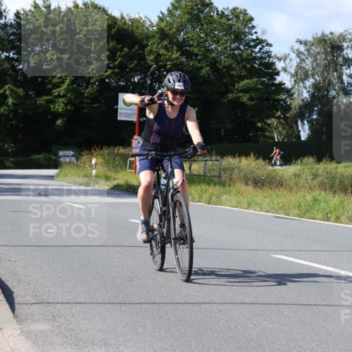 25.08.2024 - Elbe Triathlon Hamburg Fuchs,  Jonas http://msf.ph/oto/6871979 25.08.2024 11:14:59 Radfahren 1706, 1491 meine-sportfotos.de
