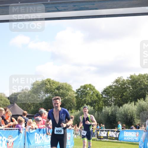 25.08.2024 - Elbe Triathlon Hamburg H.Heesch http://msf.ph/oto/6871999 25.08.2024 11:37:09 Ziel 400, 679, 731 meine-sportfotos.de