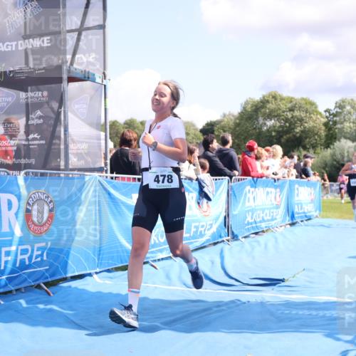 25.08.2024 - Elbe Triathlon Hamburg H.Heesch http://msf.ph/oto/6872002 25.08.2024 11:59:14 Ziel 306, 478, 1552, 1572 meine-sportfotos.de