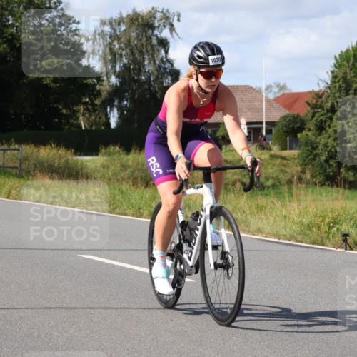 25.08.2024 - Elbe Triathlon Hamburg Fuchs,  Jonas http://msf.ph/oto/6872010 25.08.2024 11:15:10 Radfahren 1630, 1567 meine-sportfotos.de