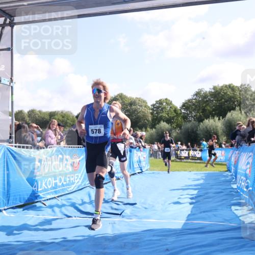 25.08.2024 - Elbe Triathlon Hamburg H.Heesch http://msf.ph/oto/6872025 25.08.2024 11:09:50 Ziel 419, 573, 578, 586, 638 meine-sportfotos.de