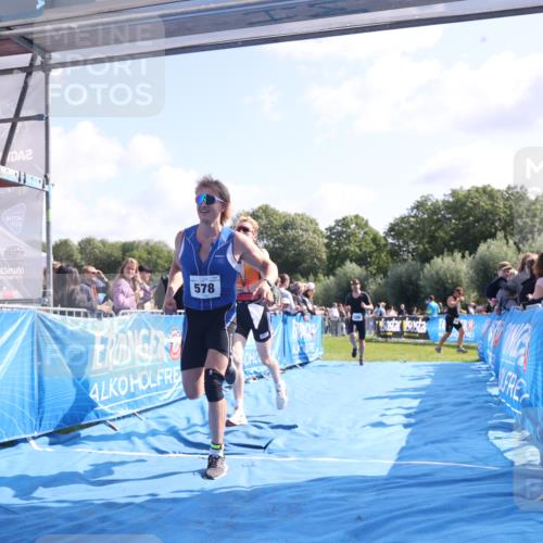 25.08.2024 - Elbe Triathlon Hamburg H.Heesch http://msf.ph/oto/6872031 25.08.2024 11:09:50 Ziel 419, 573, 578, 586, 638 meine-sportfotos.de