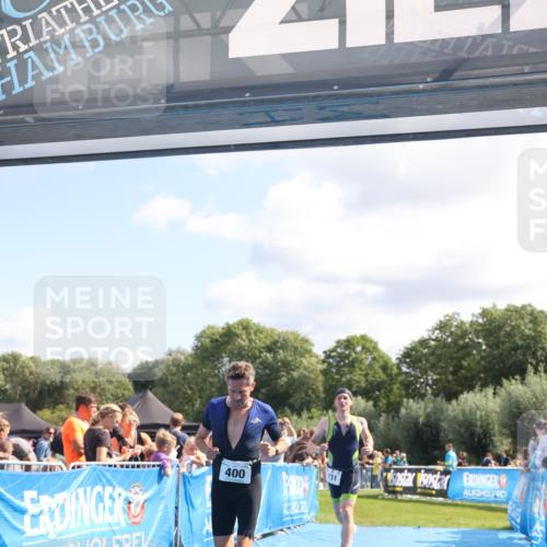 25.08.2024 - Elbe Triathlon Hamburg H.Heesch http://msf.ph/oto/6872035 25.08.2024 11:37:10 Ziel 400, 679, 731 meine-sportfotos.de