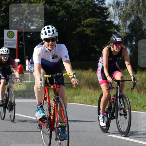25.08.2024 - Elbe Triathlon Hamburg Fuchs,  Jonas http://msf.ph/oto/6872044 25.08.2024 11:15:22 Radfahren 1689, 1528, 1645 meine-sportfotos.de