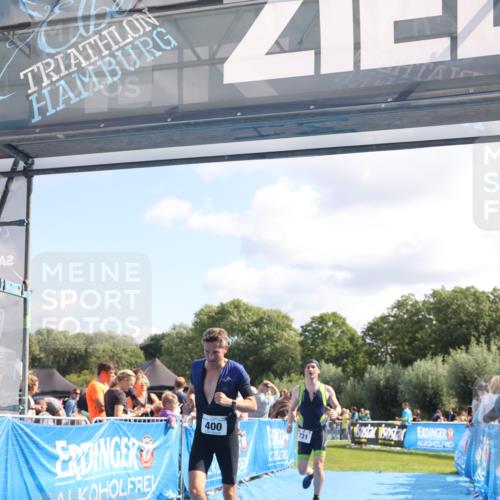 25.08.2024 - Elbe Triathlon Hamburg H.Heesch http://msf.ph/oto/6872045 25.08.2024 11:37:10 Ziel 400, 679, 731 meine-sportfotos.de