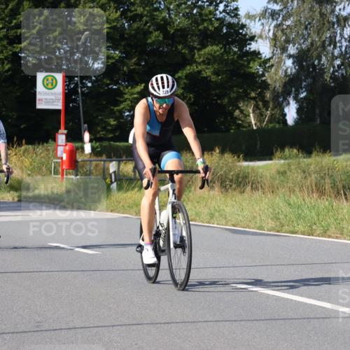 25.08.2024 - Elbe Triathlon Hamburg Fuchs,  Jonas http://msf.ph/oto/6872054 25.08.2024 10:32:44 Radfahren 518, 688, 677, 728, 748, 702, 548 meine-sportfotos.de