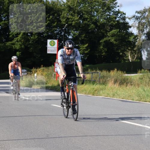 25.08.2024 - Elbe Triathlon Hamburg Fuchs,  Jonas http://msf.ph/oto/6872064 25.08.2024 10:32:44 Radfahren 518, 688, 677, 728, 748, 702, 548 meine-sportfotos.de