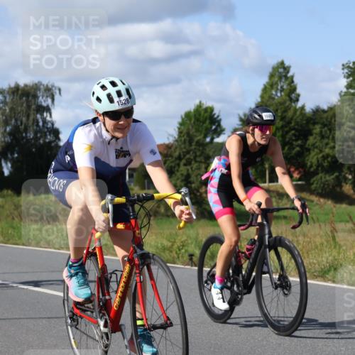 25.08.2024 - Elbe Triathlon Hamburg Fuchs,  Jonas http://msf.ph/oto/6872068 25.08.2024 11:15:23 Radfahren 1689, 1528, 1645 meine-sportfotos.de
