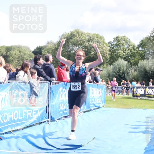25.08.2024 - Elbe Triathlon Hamburg H.Heesch http://msf.ph/oto/6872070 25.08.2024 11:59:16 Ziel 478, 1472, 1552 meine-sportfotos.de