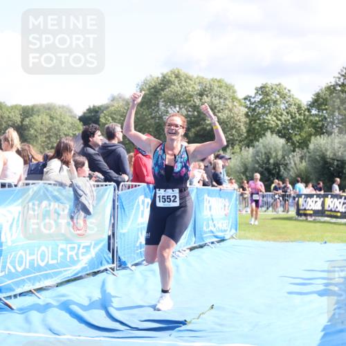 25.08.2024 - Elbe Triathlon Hamburg H.Heesch http://msf.ph/oto/6872076 25.08.2024 11:59:16 Ziel 478, 1472, 1552 meine-sportfotos.de