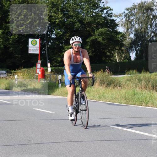 25.08.2024 - Elbe Triathlon Hamburg Fuchs,  Jonas http://msf.ph/oto/6872083 25.08.2024 10:32:46 Radfahren 688, 677, 728, 748, 702, 548 meine-sportfotos.de