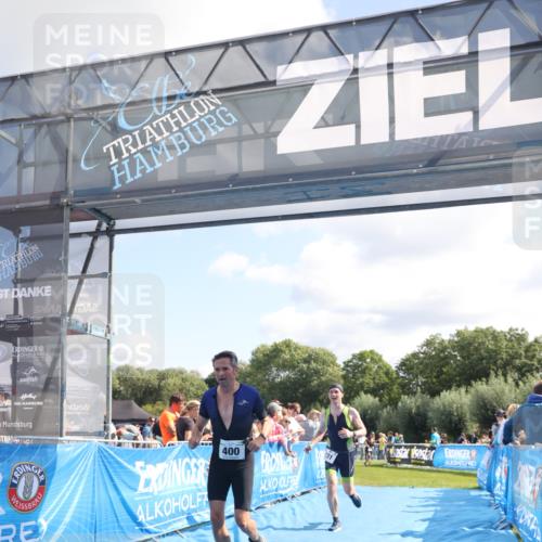 25.08.2024 - Elbe Triathlon Hamburg H.Heesch http://msf.ph/oto/6872086 25.08.2024 11:37:10 Ziel 400, 679, 731 meine-sportfotos.de