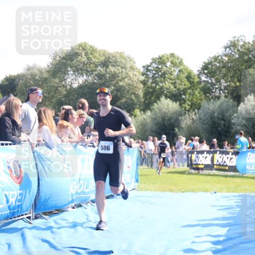 25.08.2024 - Elbe Triathlon Hamburg H.Heesch http://msf.ph/oto/6872087 25.08.2024 11:09:52 Ziel 573, 578, 586, 638 meine-sportfotos.de