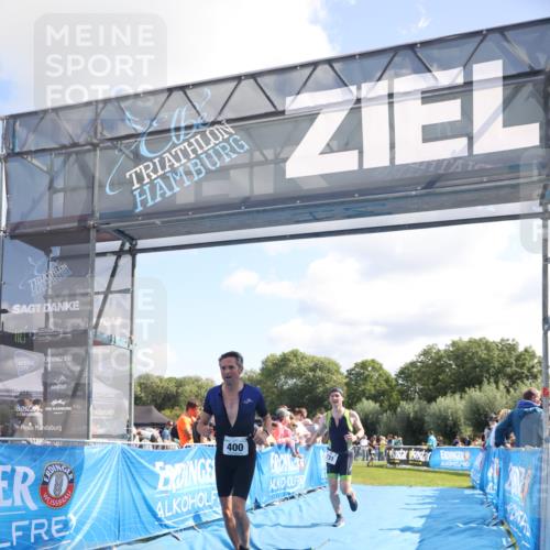 25.08.2024 - Elbe Triathlon Hamburg H.Heesch http://msf.ph/oto/6872090 25.08.2024 11:37:10 Ziel 400, 679, 731 meine-sportfotos.de