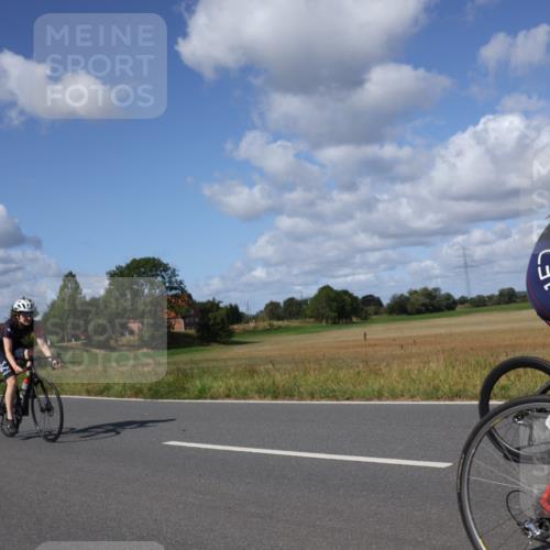 25.08.2024 - Elbe Triathlon Hamburg Fuchs,  Jonas http://msf.ph/oto/6872092 25.08.2024 11:15:24 Radfahren 1689, 1528, 1645 meine-sportfotos.de