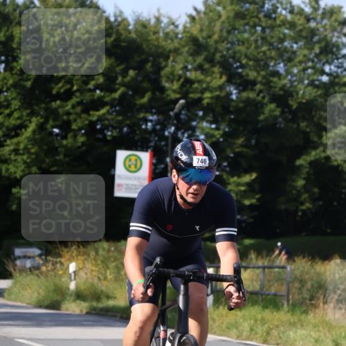 25.08.2024 - Elbe Triathlon Hamburg Fuchs,  Jonas http://msf.ph/oto/6872110 25.08.2024 10:32:54 Radfahren 746, 706, 497, 711 meine-sportfotos.de