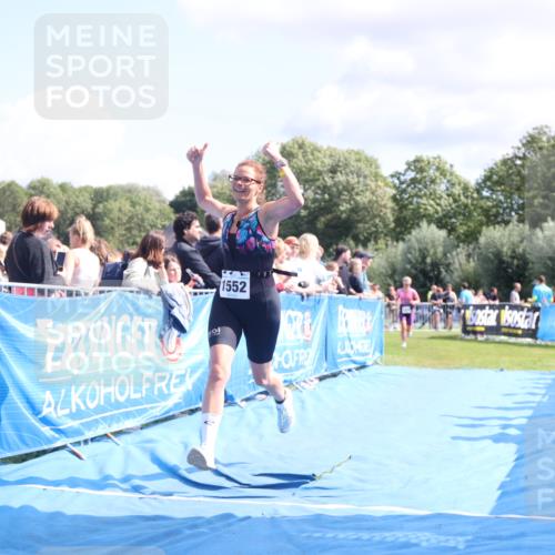 25.08.2024 - Elbe Triathlon Hamburg H.Heesch http://msf.ph/oto/6872114 25.08.2024 11:59:16 Ziel 478, 1472, 1552 meine-sportfotos.de